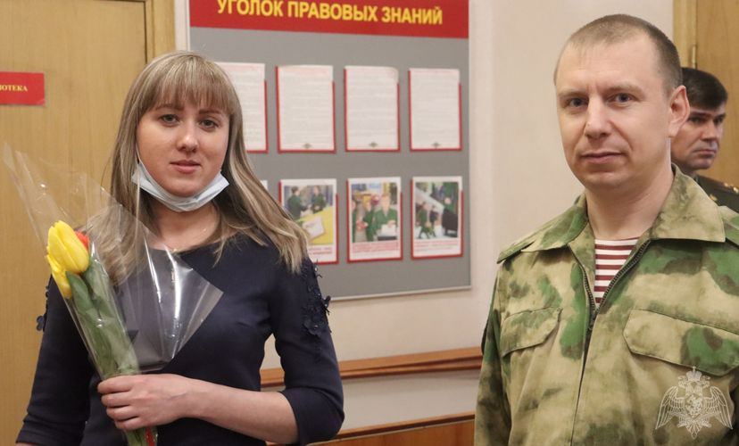 Праздничный концерт подарили женщинам сотрудники и военнослужащие Управления Росгвардии по Приморскому краю