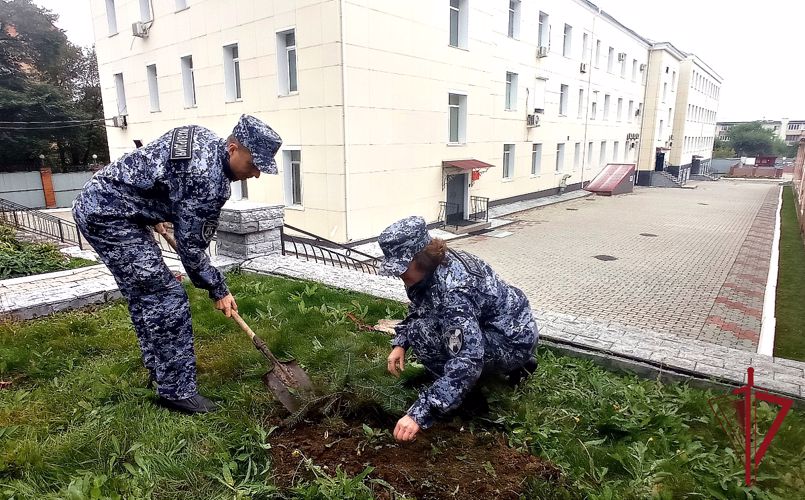 Росгвардейцы в Приморье приняли участие в проведении серии мероприятий, приуроченных к 80 годовщине победы в Сталинградской битве