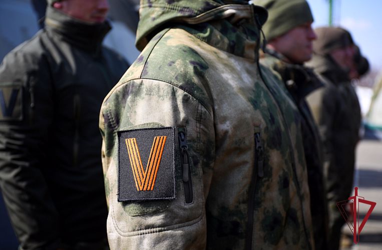 В Приморье бойцам спецназа Росгвардии вручили государственные награды