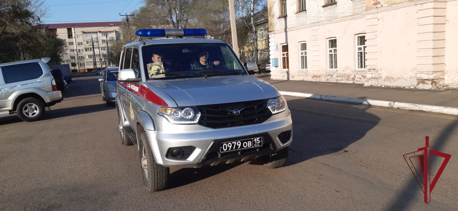 В Приморском крае росгвардейцы пополнили ряды Бессмертного автополка