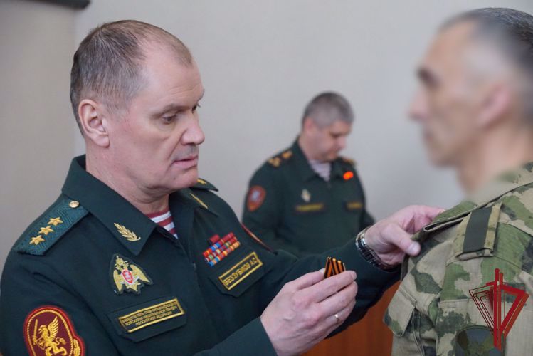 Заместитель директора Росгвардии генерал-полковник Алексей Беззубиков совершил целевой выезд в Восточный округ войск национальной гвардии
