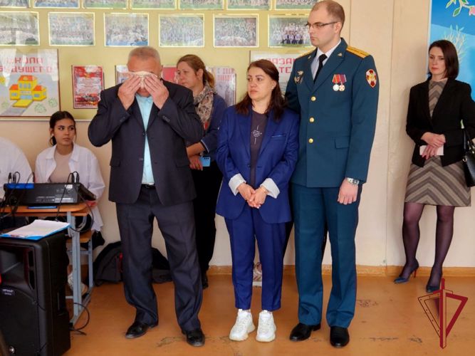 В Приморье установили Парту Героя в память о погибшем военнослужащем Восточного округа войск национальной гвардии России