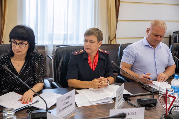 Росгвардейцы приняли участие в заседание антитеррористической комиссии