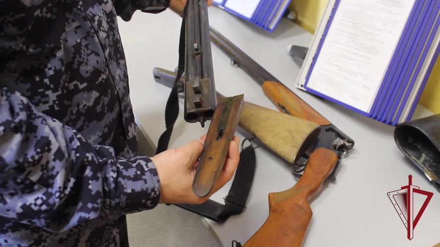 В Приморье росгвардейцы в ходе проверок изъяли 47 единиц оружия