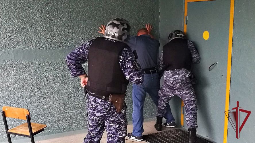 Серию мероприятий провели сотрудники Росгвардии в преддверии Дня знаний