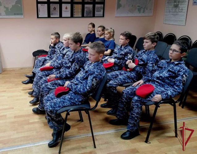 Для кадетов Росгвардии в Артеме провели первый день открытых дверей