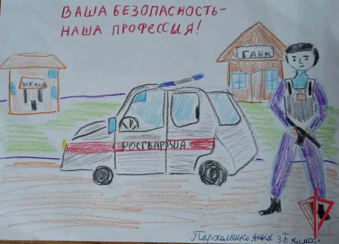 В поселке Славянка росгвардейцы провели день открытых дверей для школьников