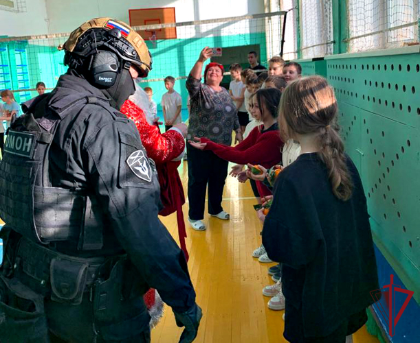 В Приморье стартовала акция «Дед Мороз специального назначения»  