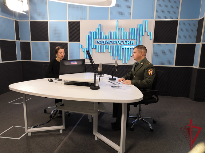 В Приморье росгвардейцы рассказали о ведомственных вузах  