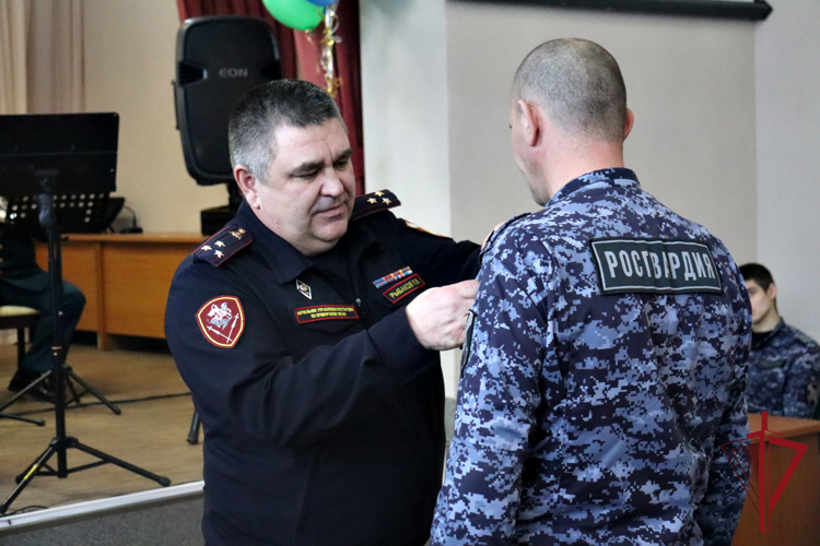 Во Владивостоке в Управлении Росгвардии по Приморскому краю состоялось собрание, посвященное празднованию 23 февраля