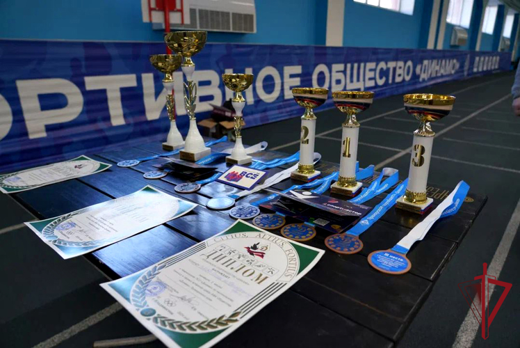 Во Владивостоке сотрудники Росгвардии стали призерами чемпионата «Динамо» по настольному теннису
