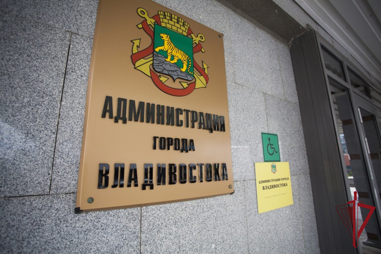 Защищенность школ и детских садов в преддверии Дня знаний обсудили в ходе заседания городской антитеррористической комиссии
