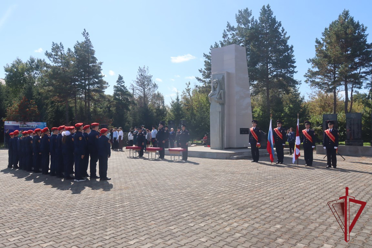 В Приморье прошла церемония открытия профильного класса Росгвардии