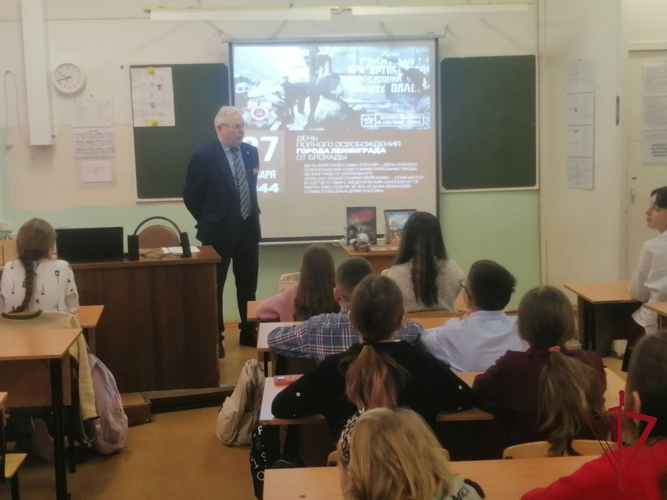 В Приморье росгвардейцы провели серию мероприятий, посвященных подвигу жителей блокадного Ленинграда
