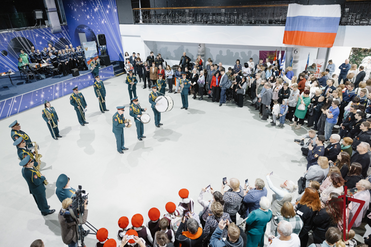 Во Владивостоке сотрудники Росгвардии приняли участие в патриотическом мероприятии «Край Героев»