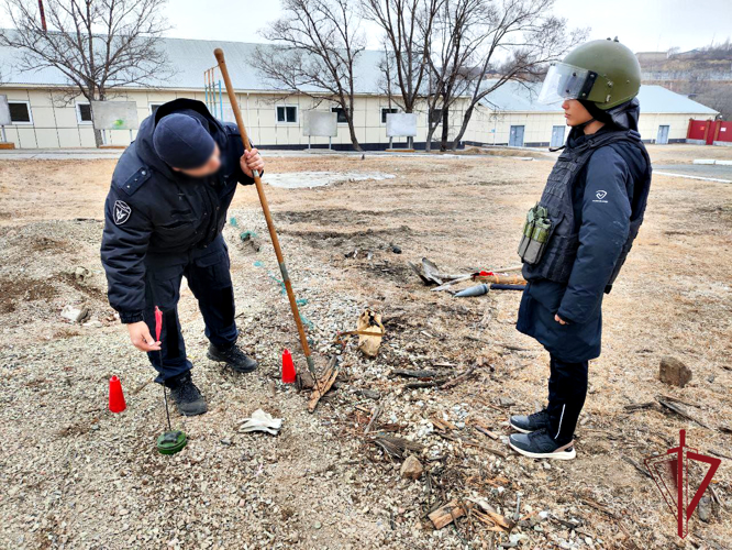 На базе ОМОН в Уссурийске проходит подготовка команды школьников к региональному этапу игры «Зарница 2.0»