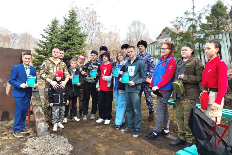 В Уссурийске росгвардейцы стали судьями военно-патриотической игры «Зарница 2.0»  
