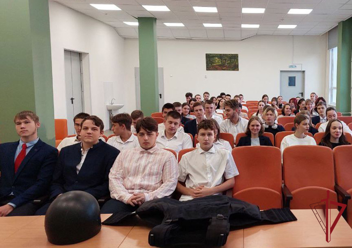 Росгвардейцы рассказали школьникам Приморья о трагедии на Чернобыльской АЭС