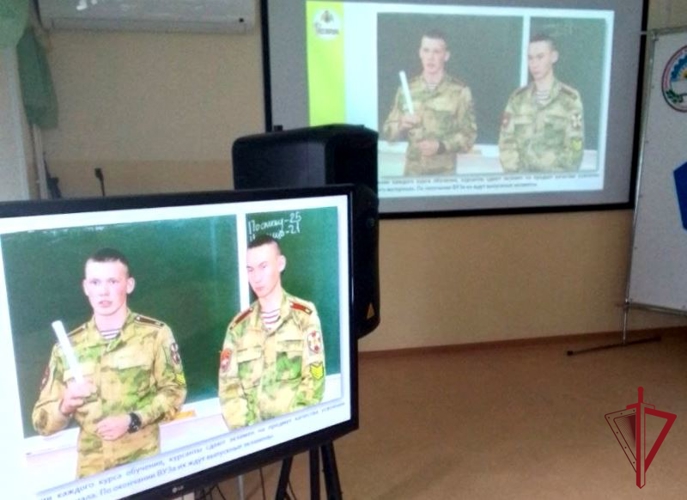 В Приморье сотрудники вневедомственной охраны рассказали студентам Дальневосточного судостроительного колледжа о службе  