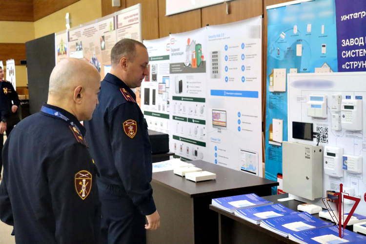 Вопросы развития вневедомственной охраны и внедрения передовых технологий в деятельность Росгвардии рассмотрели во Владивостоке