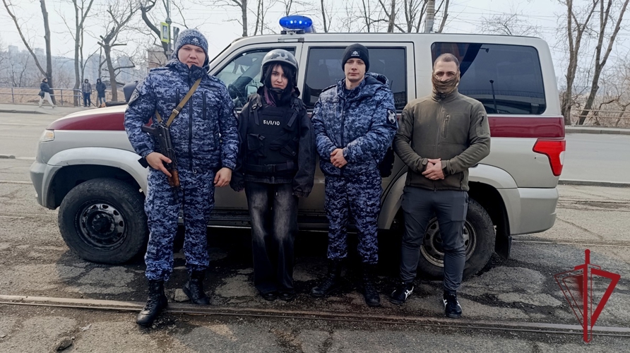 Студент ВВГУ на один день стала частью группы задержания вневедомственной охраны Росгвардии