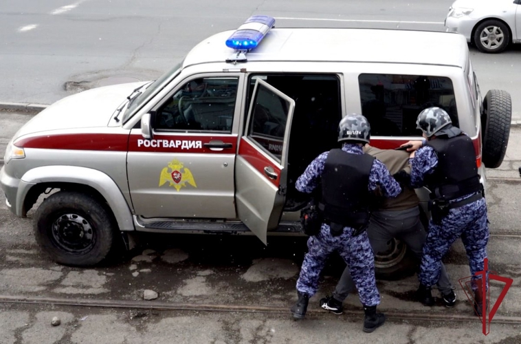 Студент ВВГУ на один день стала частью группы задержания вневедомственной охраны Росгвардии