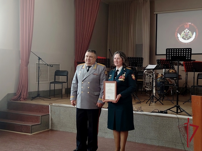 Во Владивостоке ветеранов войск правопорядка поздравили с Днем Росгвардии  