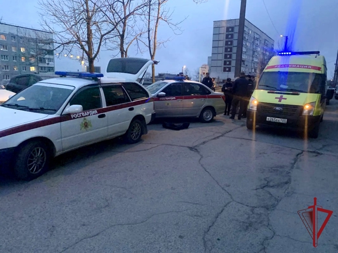 Во Владивостоке росгвардейцы задержали подозреваемого в нападении на прохожего