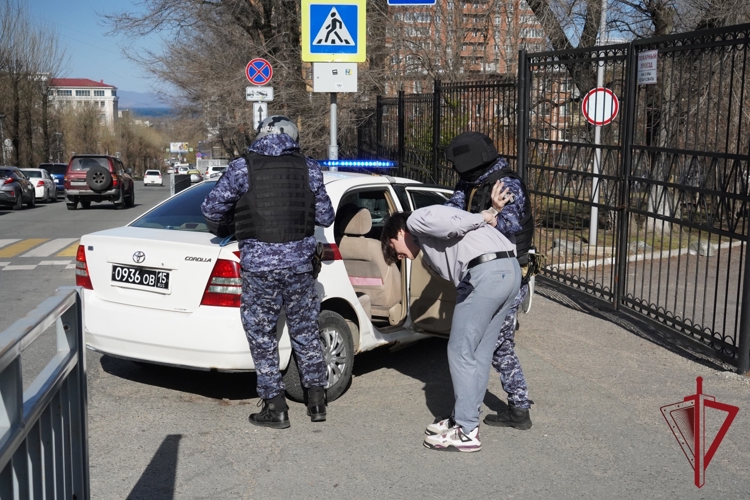 В Приморье сотрудники Росгвардии продемонстрировали уровень подготовки в ходе антитеррористических учений