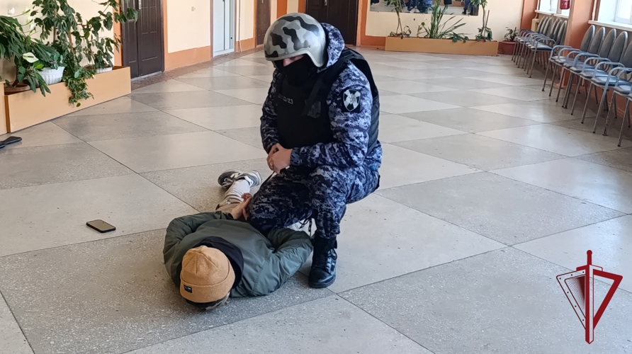 В Приморье сотрудники Росгвардии продемонстрировали уровень подготовки в ходе антитеррористических учений