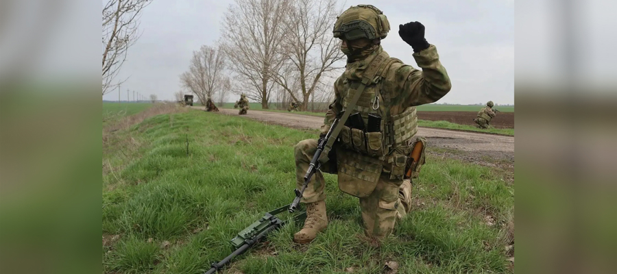 Специалисты инженерных подразделений Росгвардии обезвредили около 4 тысяч взрывоопасных предметов за месяц в зоне СВО