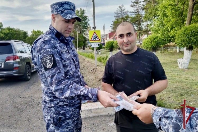 Росгвардейцы в Приморье провели акцию «Профессионалы на службе»