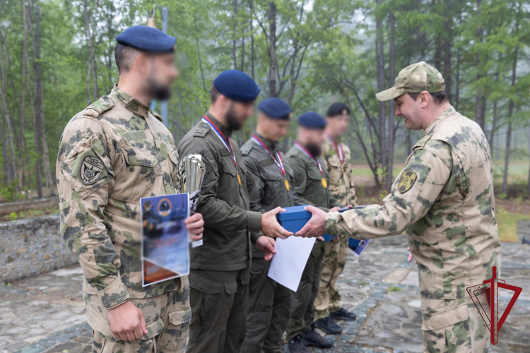Команда из Приморского края заняла 1 место в соревнованиях среди водолазов Восточного округа Росгвардии